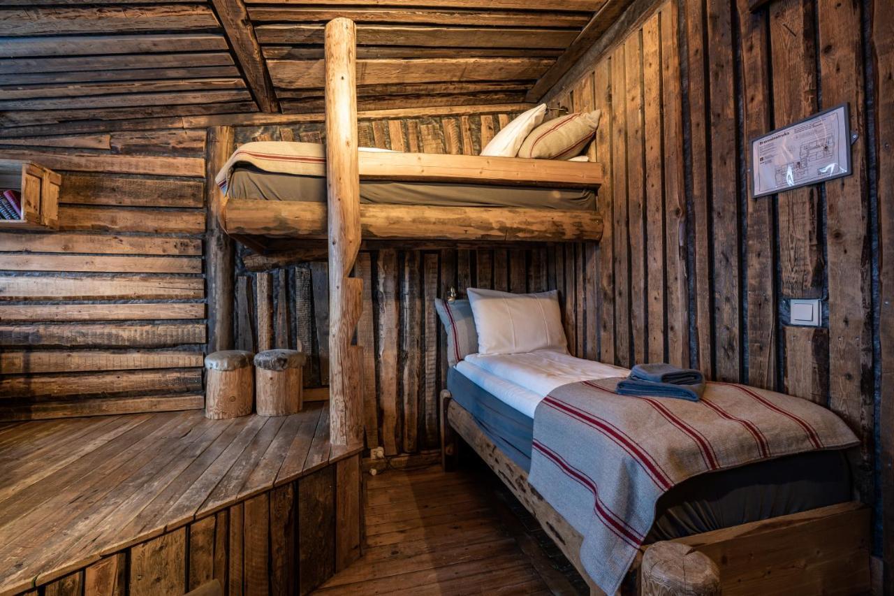 Basecamp Hotel Longyearbyen