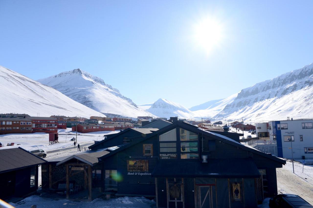 Basecamp Hotel
